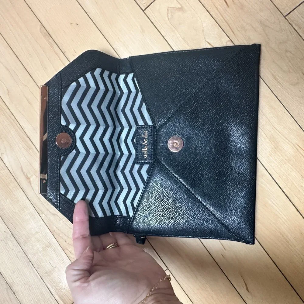 Stella & Dot Black Pebbled Leather Envelope Clutch w Rose Gold Accents Wallet